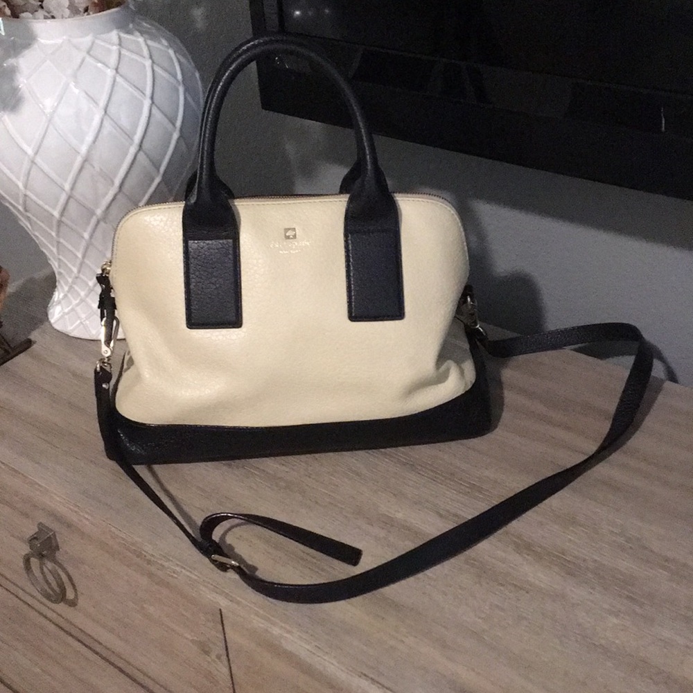 Kate Spade Cream & Black Dome Tote Bag w Full Zip